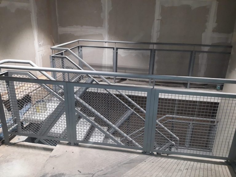 Gittermattegeländer als Railing