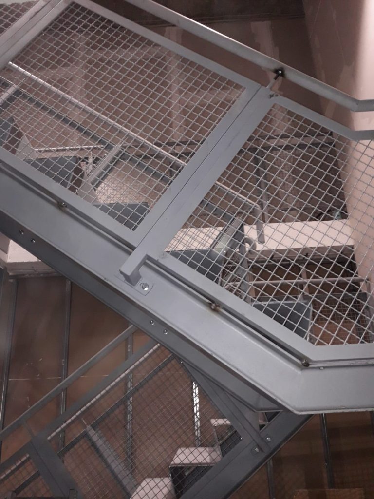 Gittermattegeländer als Railing