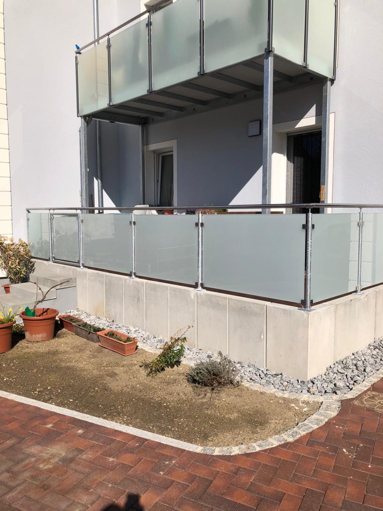 Stahl Glas Geländer