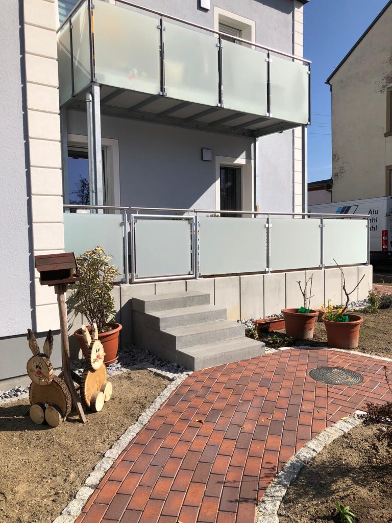 Stahl Glas Geländer