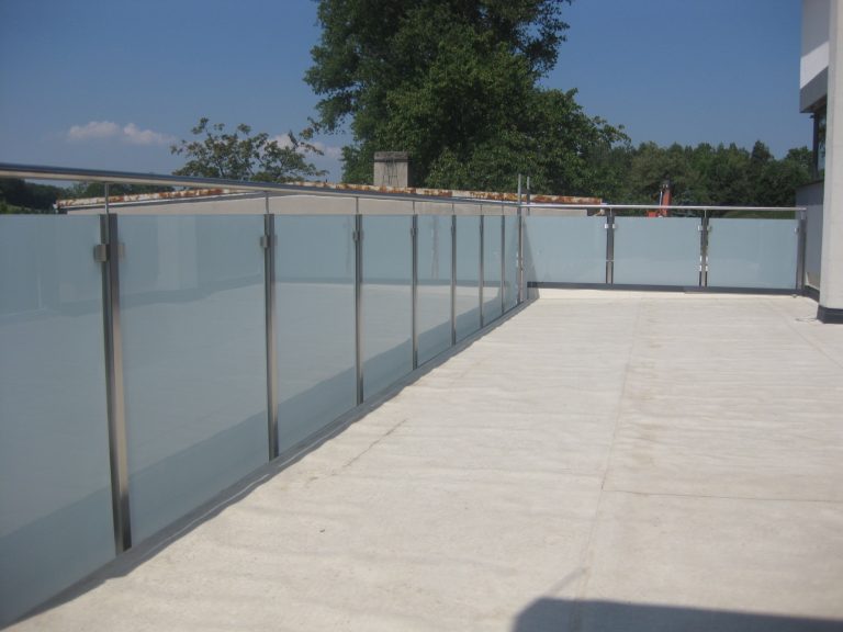 Edelstahlgeländer Milchglas